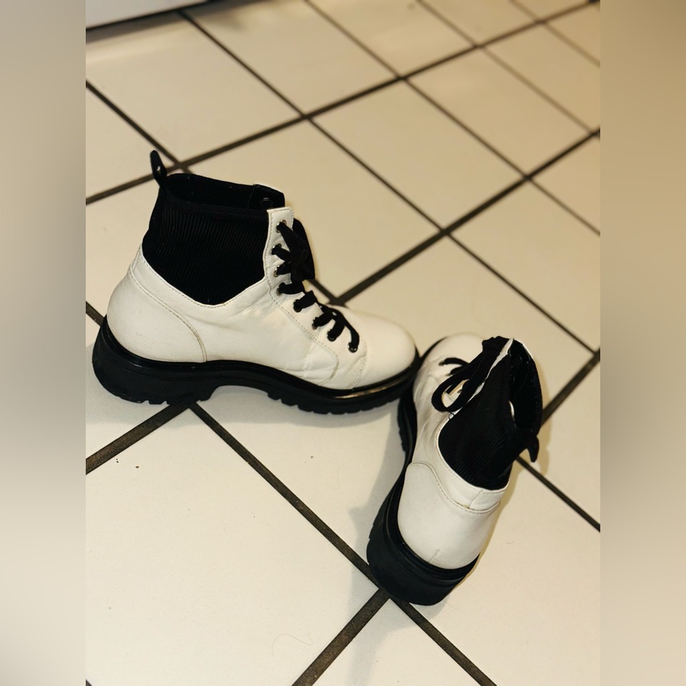 🤍KENNETH COLE white leather boots - Picture 10 of 14